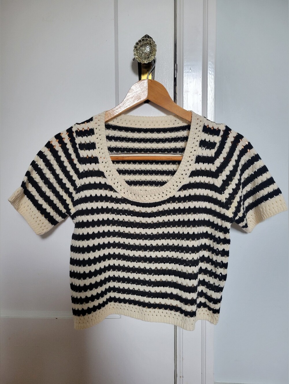 Striped Short Sleeve Scoop Neck Open Knit Top in Black and Cream Size S